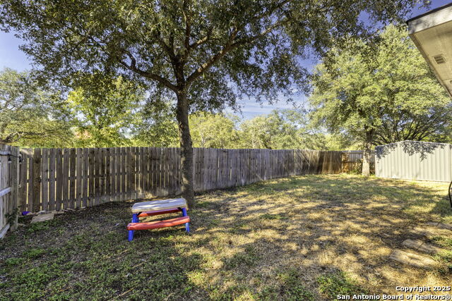 Image 21 of 24 For 16611 Emerald