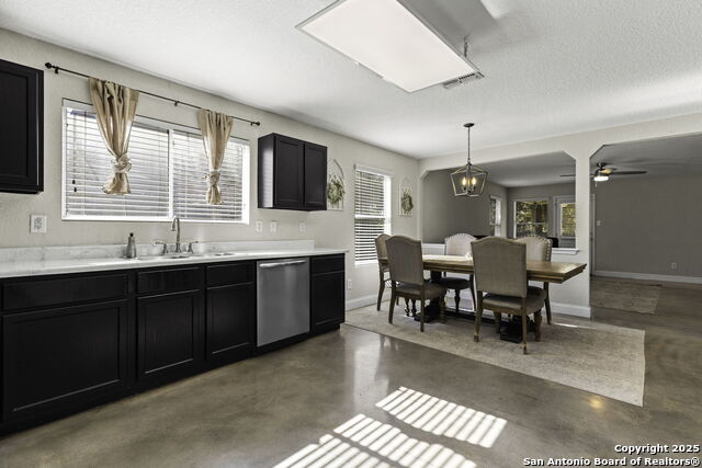 Image 7 of 24 For 16611 Emerald