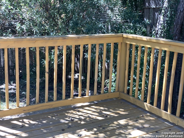 Image 11 of 13 For 316 Myrtle St E