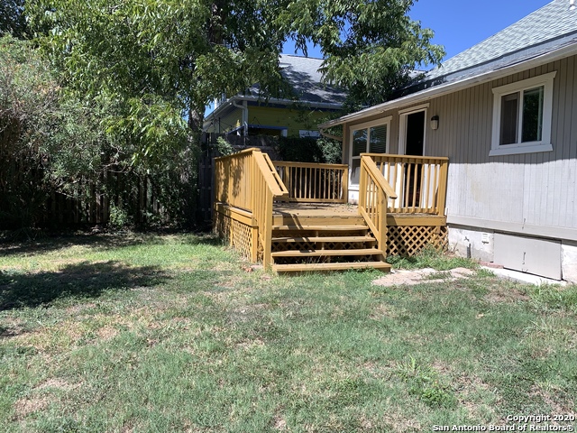 Image 12 of 13 For 316 Myrtle St E