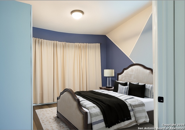 Listing photo id 19 for 7008 Derek Ct