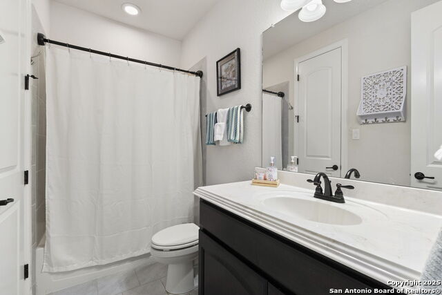 Listing photo id 28 for 7008 Derek Ct