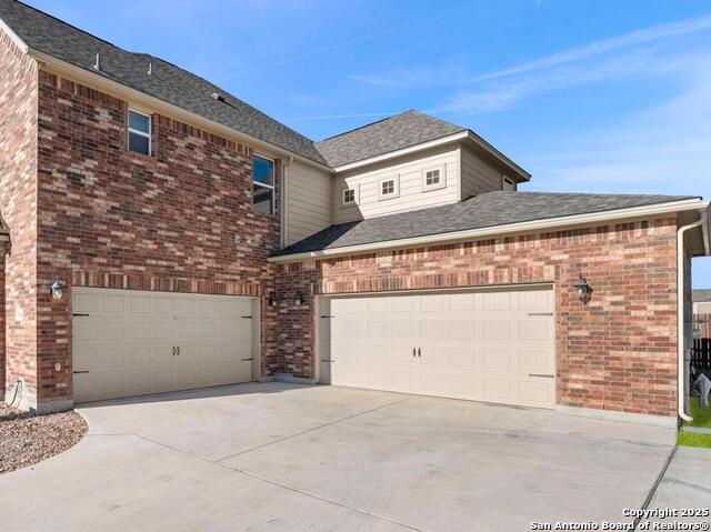 Listing photo id 38 for 7008 Derek Ct