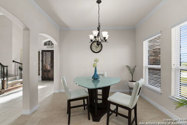 Listing photo id 5 for 7008 Derek Ct