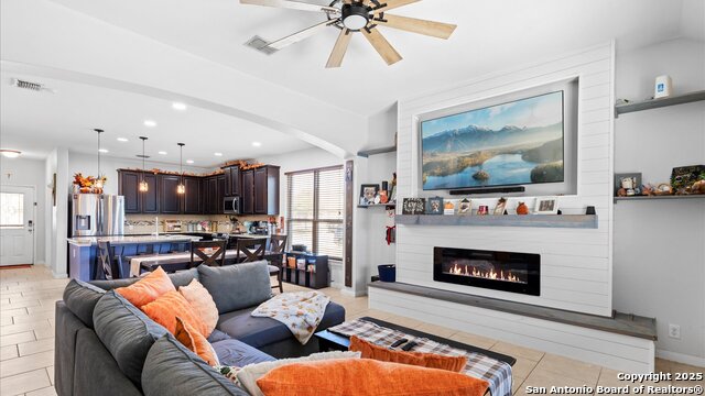 Image 3 of 28 For 707 Morgans Mill