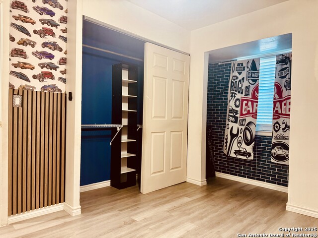 Image 13 of 22 For 6526 Spring Manor