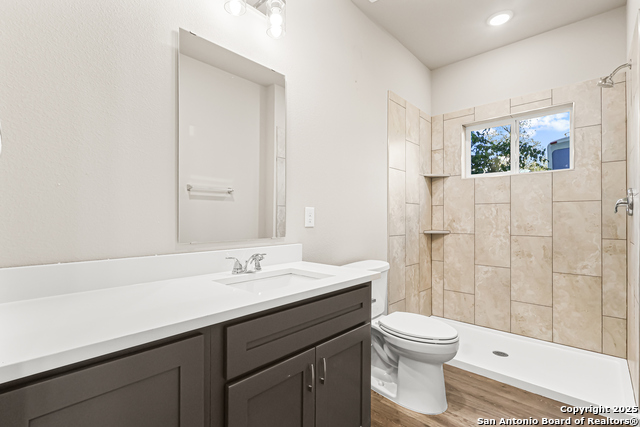 Image 16 of 38 For 847 Porter St