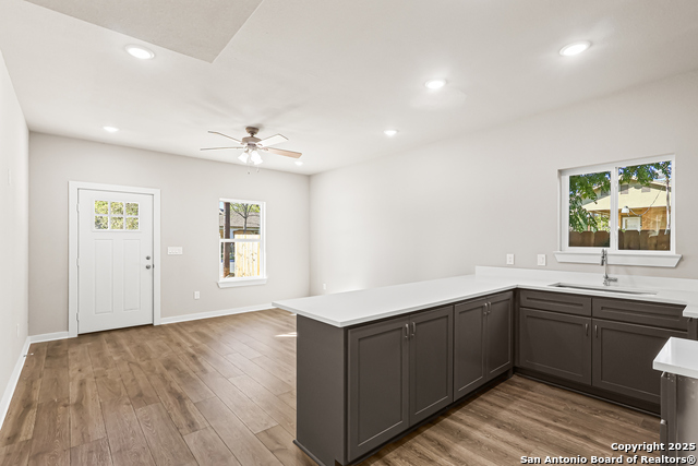 Image 2 of 38 For 847 Porter St