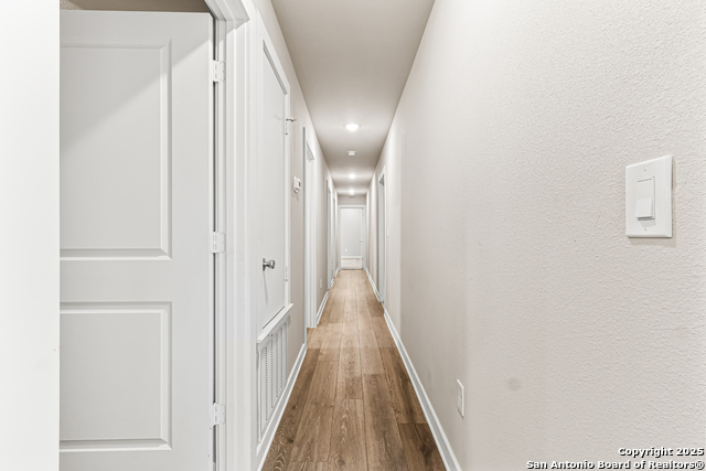 Image 24 of 38 For 847 Porter St