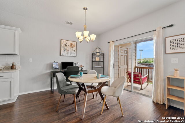 Listing photo id 8 for 27134 Villa Toscana