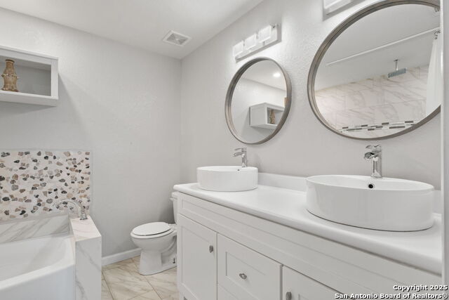 Listing photo id 24 for 27134 Villa Toscana