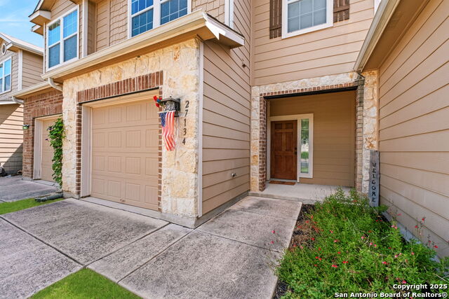 Listing photo id 1 for 27134 Villa Toscana