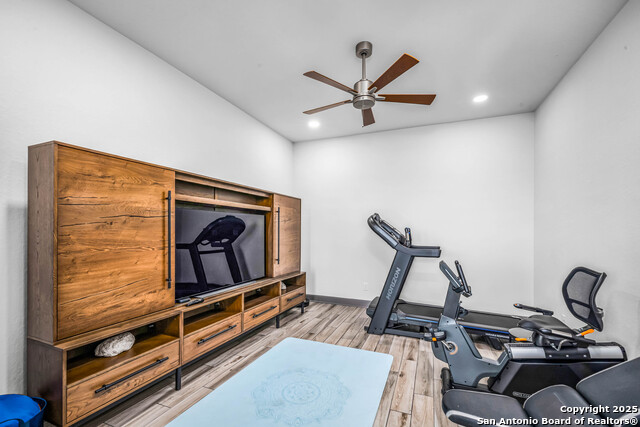 Image 31 of 42 For 2330 Occidente