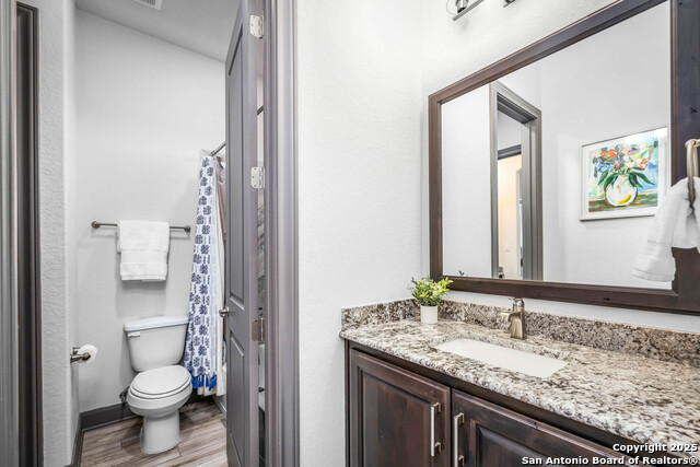 Image 37 of 42 For 2330 Occidente