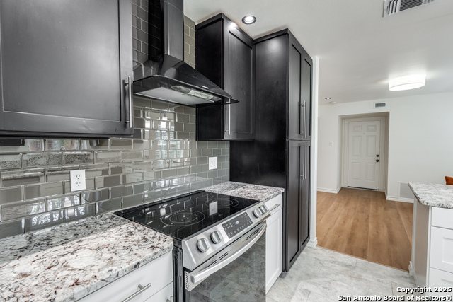 Image 10 of 28 For 21123 Marin Hls