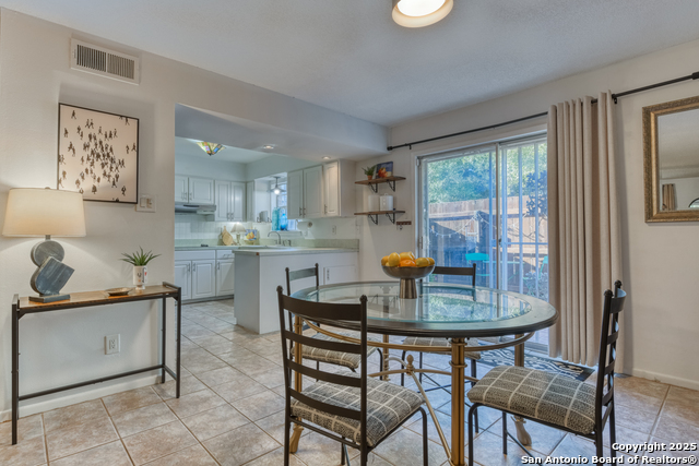 Image 6 of 30 For 8715 Starcrest  58