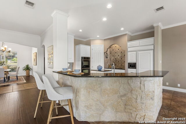 Image 14 of 59 For 22415 Roan Forest