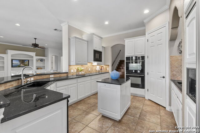 Image 15 of 59 For 22415 Roan Forest