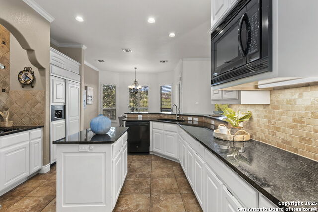 Image 16 of 59 For 22415 Roan Forest