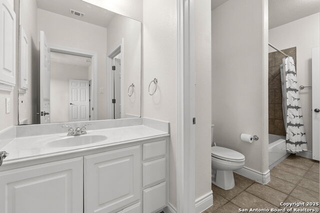 Image 31 of 59 For 22415 Roan Forest