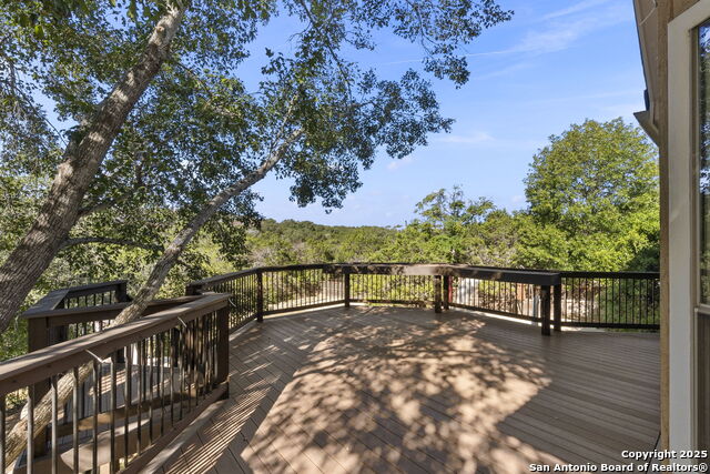 Image 38 of 59 For 22415 Roan Forest