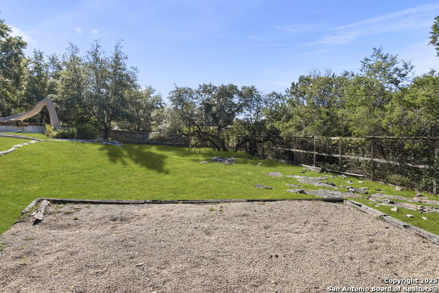 Image 43 of 59 For 22415 Roan Forest