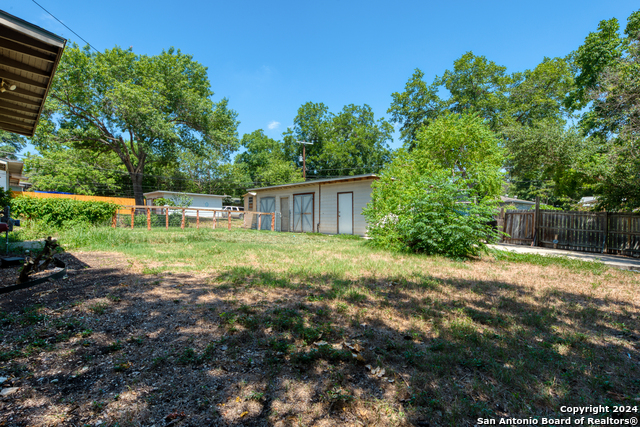 Image 16 of 17 For 815 Rittiman