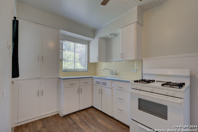 Image 7 of 17 For 815 Rittiman