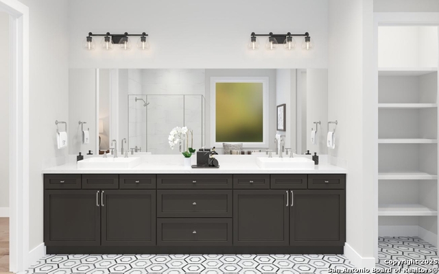 Image 7 of 16 For 335 Grand Legacy