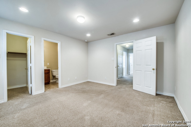 Image 14 of 15 For 7811 Kingsbury Wood 4