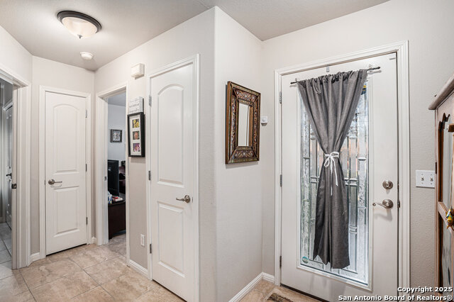 Listing photo id 11 for 2135 Bentwood