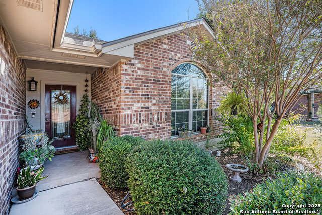 Listing photo id 0 for 2135 Bentwood