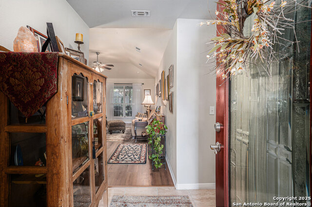 Listing photo id 1 for 2135 Bentwood