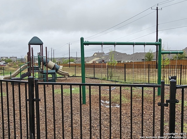 Image 16 of 17 For 10203 Tulipwood Run 101