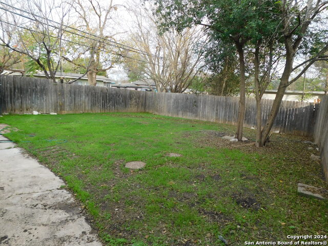 Image 13 of 16 For 801 Rittiman B