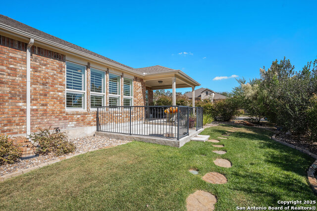 Image 33 of 34 For 4014 Hillglen