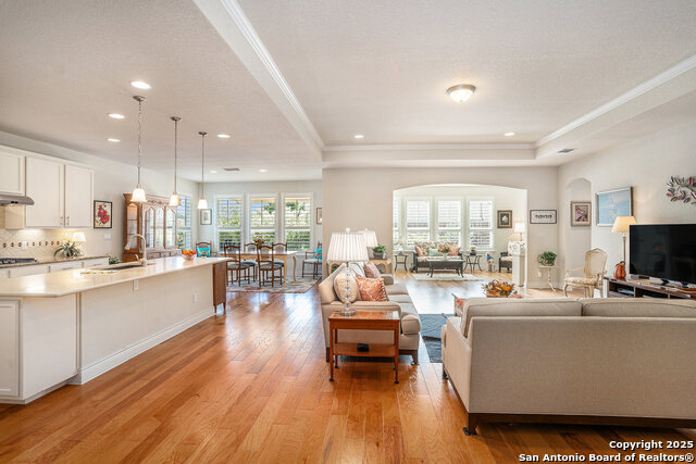 Image 6 of 34 For 4014 Hillglen