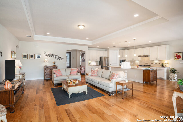 Image 8 of 34 For 4014 Hillglen