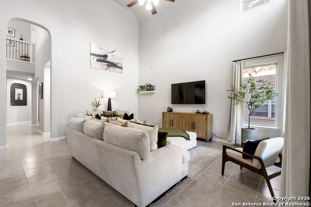 Image 10 of 38 For 10515 Cima  