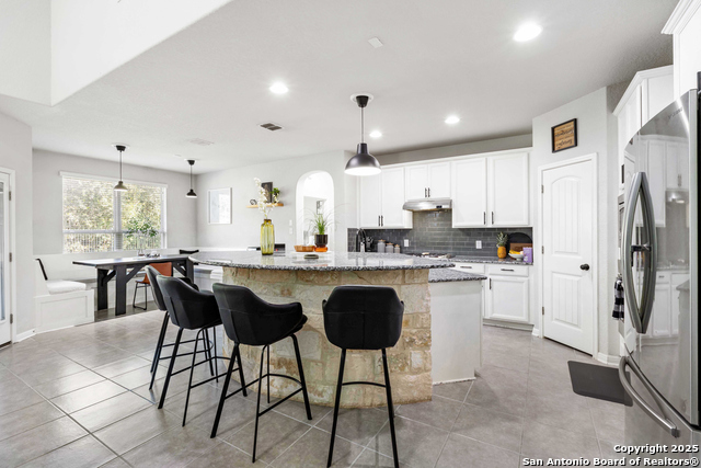 Image 11 of 38 For 10515 Cima  