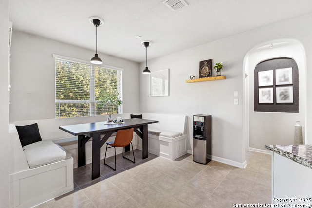 Image 16 of 38 For 10515 Cima  