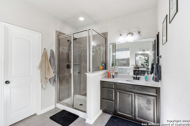 Image 19 of 38 For 10515 Cima  