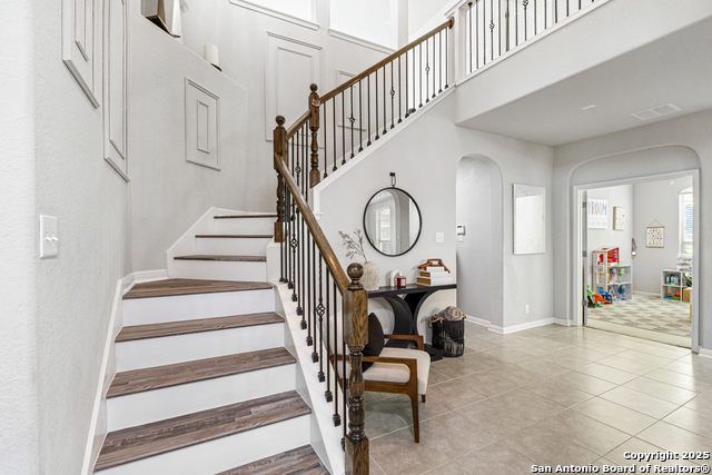 Image 8 of 38 For 10515 Cima  