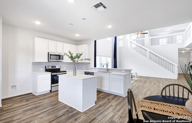 Image 5 of 22 For 2625 Lupton Leap