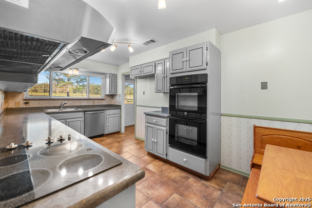 Image 14 of 49 For 510 Kelsey