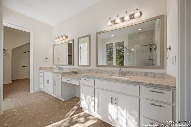 Image 17 of 20 For 1431 Lyme Park