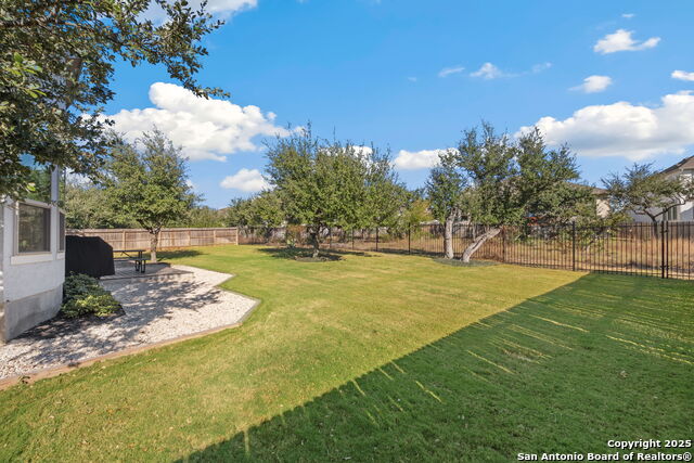 Image 6 of 20 For 1431 Lyme Park