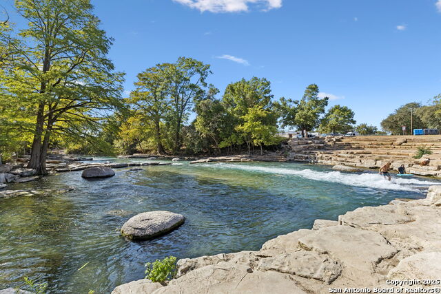 Listing photo id 24 for 1030-1032 Haynes