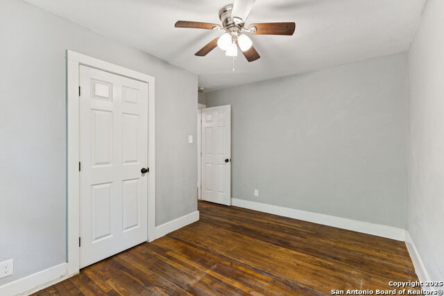 Listing photo id 4 for 1030-1032 Haynes