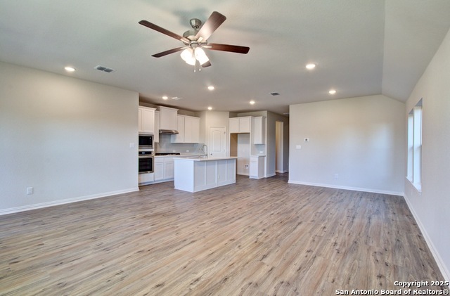 Image 8 of 22 For 2133 Shepards Street